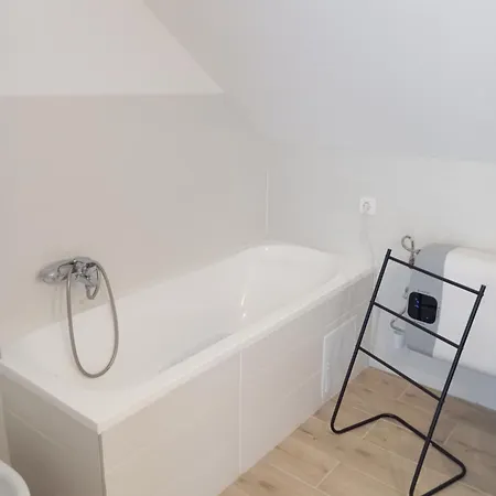 Willa Vadrozsa, Privatgarten Mit Seeblick Balatonakali