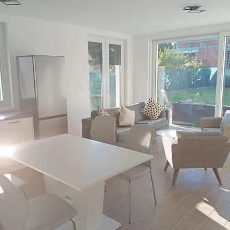 Villa Vadrozsa, Privatgarten Mit Seeblick Balatonakali
