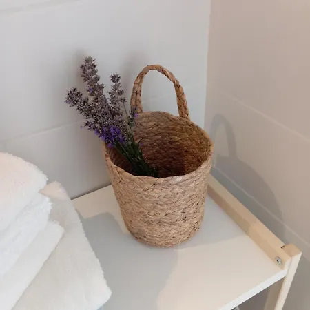 Willa Vadrozsa, Privatgarten Mit Seeblick *