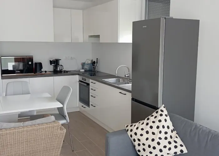 Vadrozsa, Privatgarten Mit Seeblick ヴィラ *